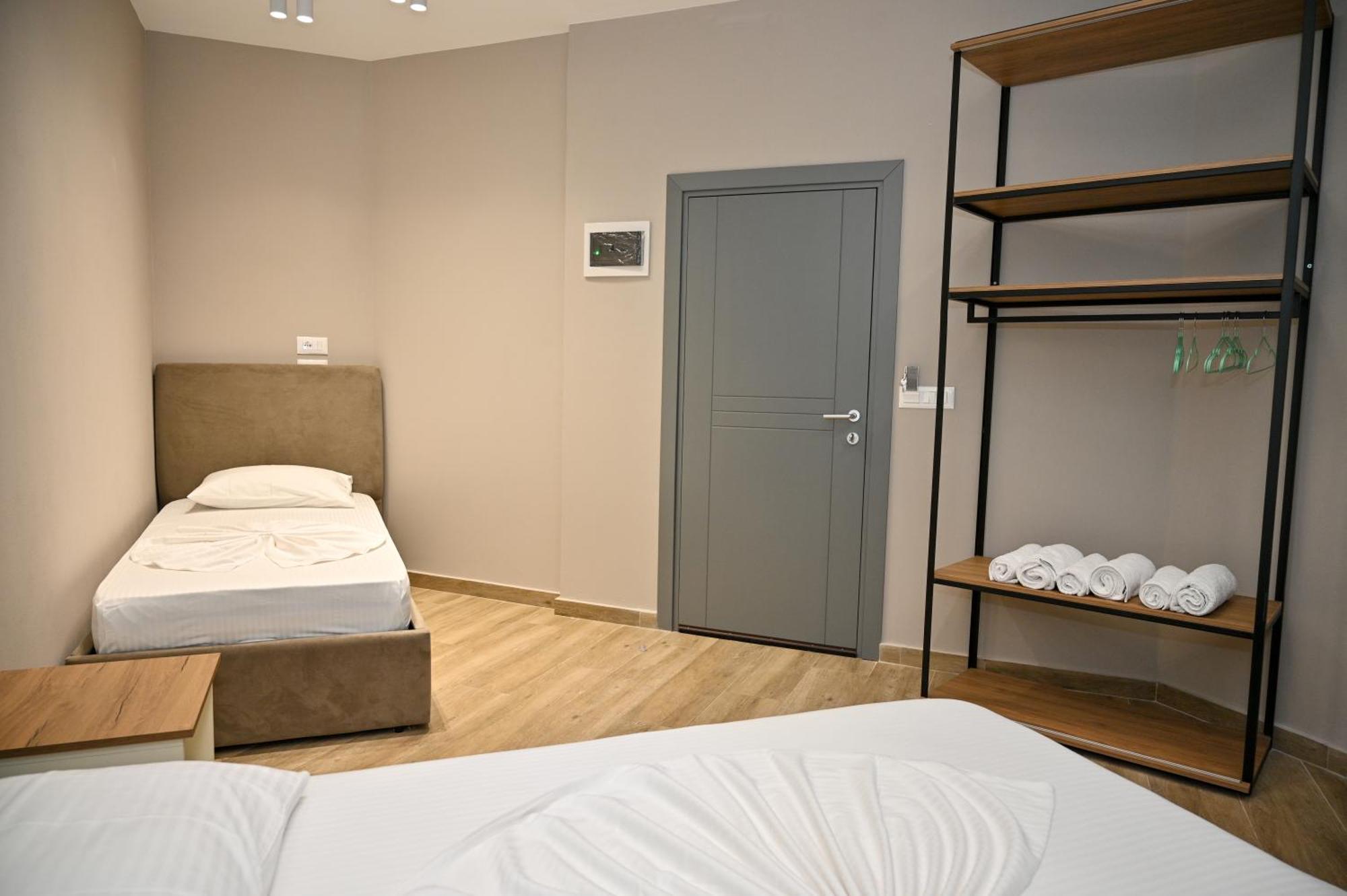 Monduro Hotel Durrës Cameră foto