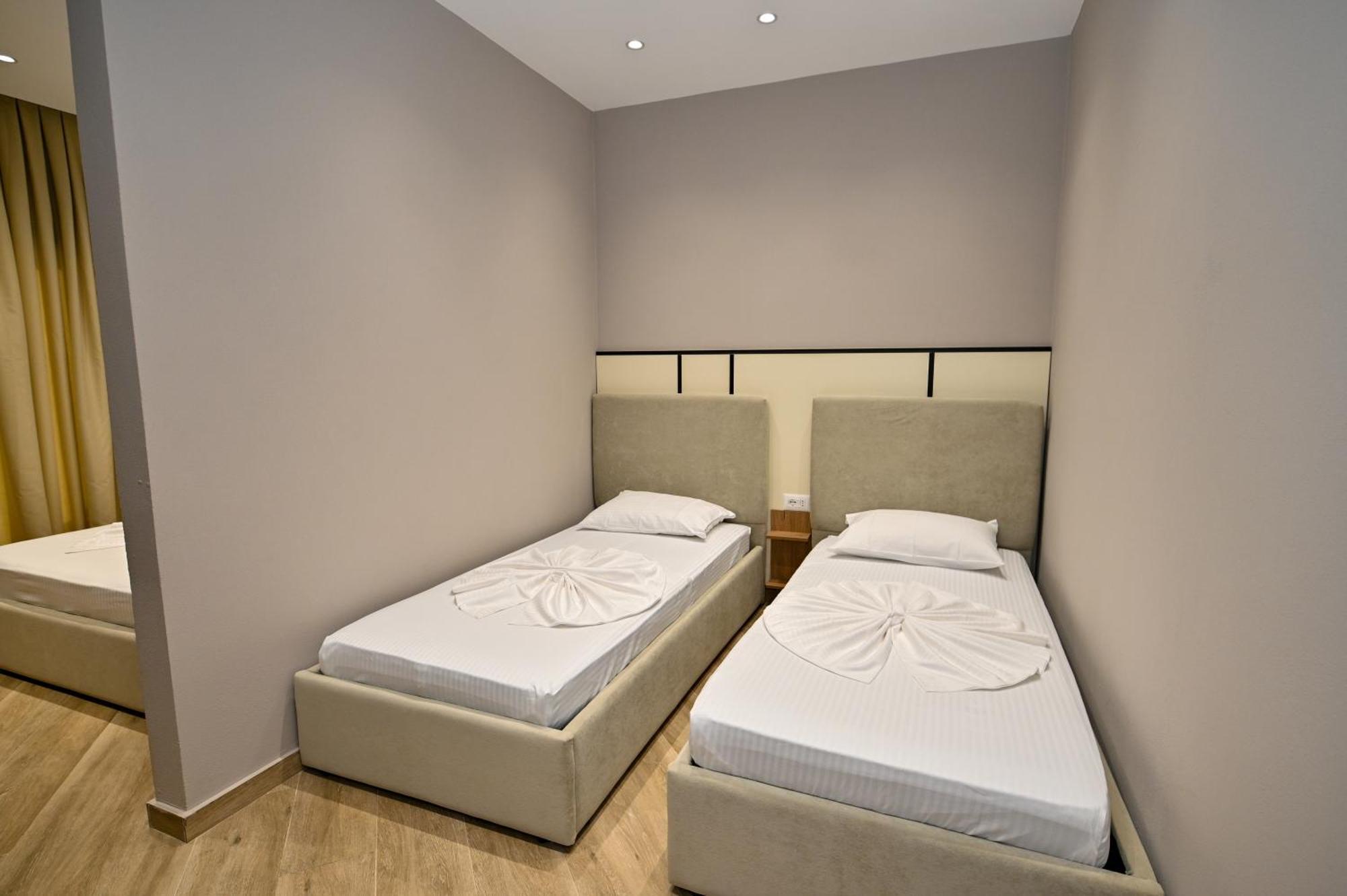 Monduro Hotel Durrës Cameră foto
